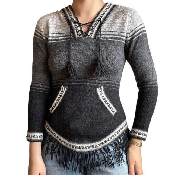 Vintage Womens Alpaca Gray Peruvian Geometric Fringe Hooded Sweater Sz M - Picture 1 of 6